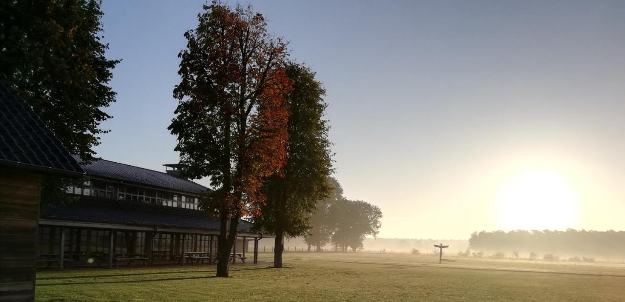 Kamphuis Heideven Villa Peer Bagian luar foto